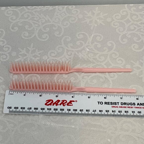 Vintage Clairol Pink Teasing Brush Set of 2 - Picture 4 of 10